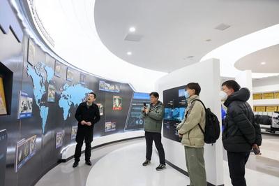 網(wǎng)絡(luò)大V、媒體記者共赴&ldquo;冬游乳山 暢品牡蠣&rdquo;觀光體驗之旅